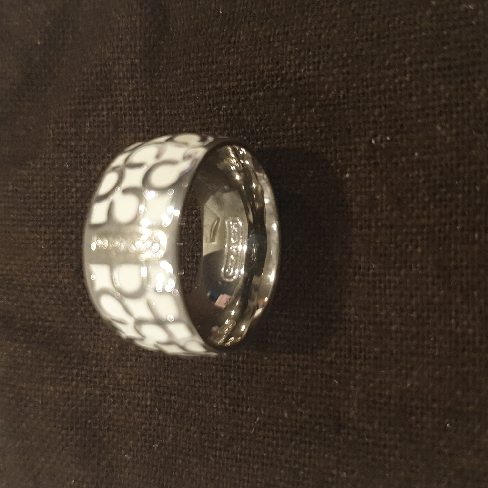Coach ring - Picture 4 of 8